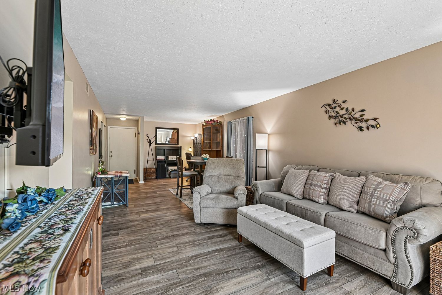 4187 Columbia Road North Olmsted OH 44070