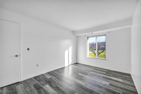 8381 N Akins Road North Royalton OH 44133