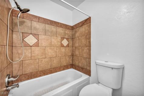 8381 N Akins Road North Royalton OH 44133