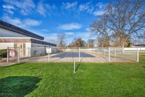 8381 N Akins Road North Royalton OH 44133