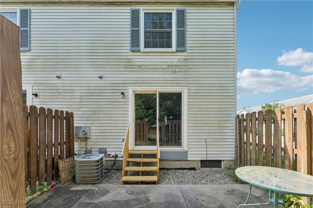 9618 E Idlewood Drive Twinsburg OH 44087