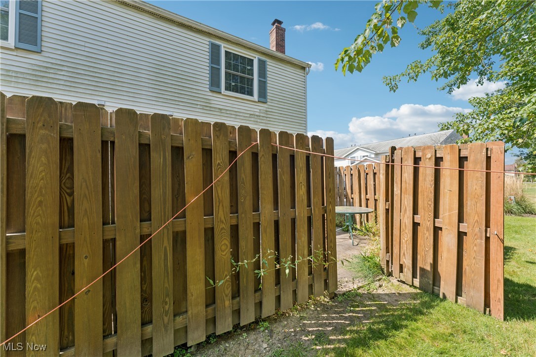 9618 E Idlewood Drive Twinsburg OH 44087