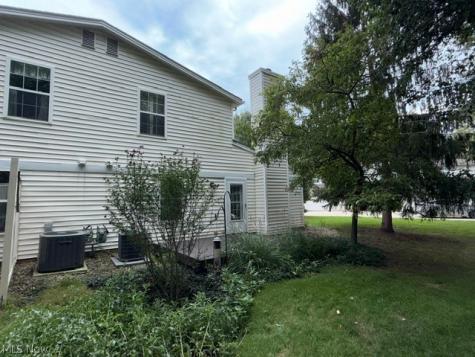 691 S Point Trail Berea OH 44017