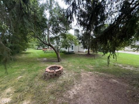 691 S Point Trail Berea OH 44017