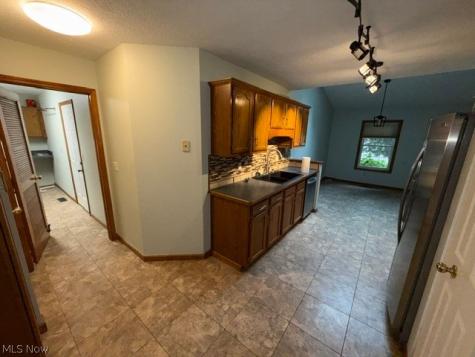 691 S Point Trail Berea OH 44017