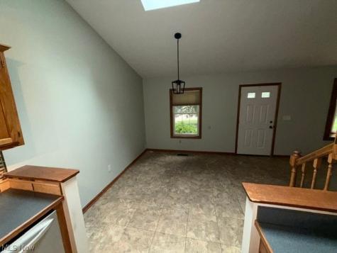 691 S Point Trail Berea OH 44017