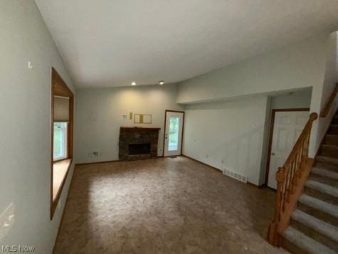 691 S Point Trail Berea OH 44017