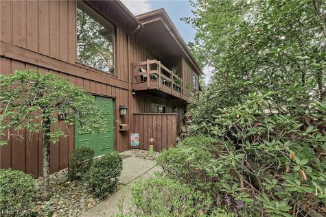 1936 Hemlock Drive Kent OH 44240
