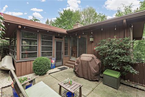 1936 Hemlock Drive Kent OH 44240