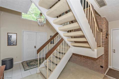 1936 Hemlock Drive Kent OH 44240