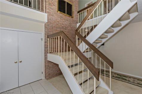 1936 Hemlock Drive Kent OH 44240