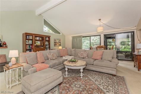 1936 Hemlock Drive Kent OH 44240