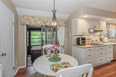 1936 Hemlock Drive Kent OH 44240
