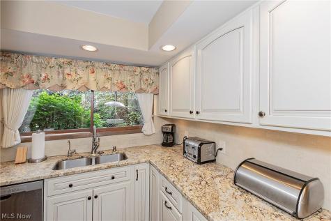 1936 Hemlock Drive Kent OH 44240