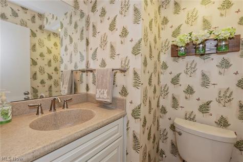 1936 Hemlock Drive Kent OH 44240