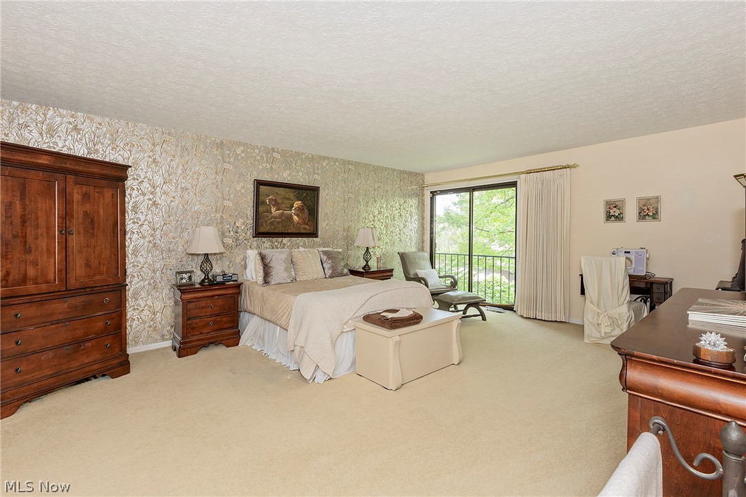 1936 Hemlock Drive Kent OH 44240