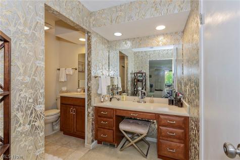 1936 Hemlock Drive Kent OH 44240