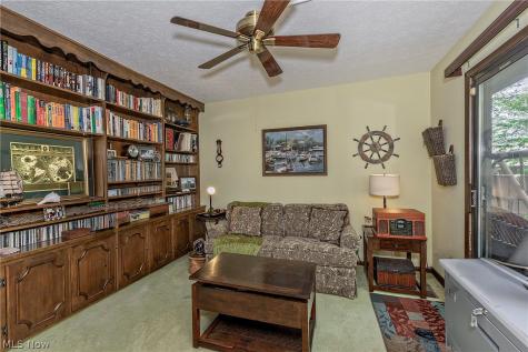 1936 Hemlock Drive Kent OH 44240