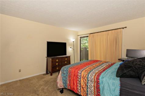 1936 Hemlock Drive Kent OH 44240