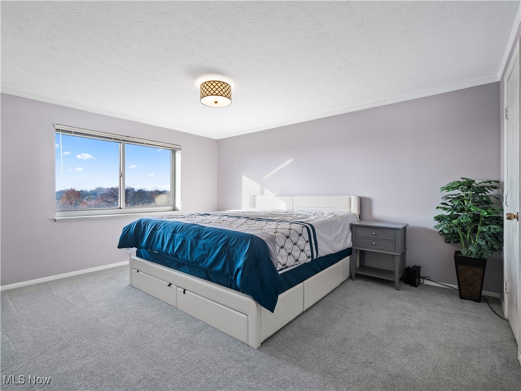 10301 Lake Avenue Cleveland OH 44102