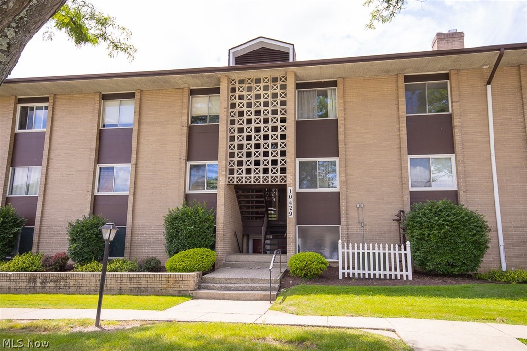 10429 N Church Drive Parma Heights OH 44130