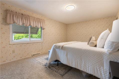 19281 Idlewood Trail Strongsville OH 44149
