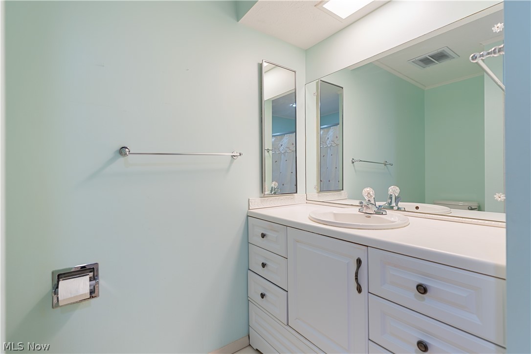 19281 Idlewood Trail Strongsville OH 44149