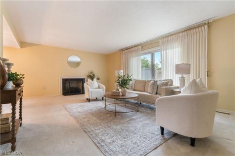 19281 Idlewood Trail Strongsville OH 44149