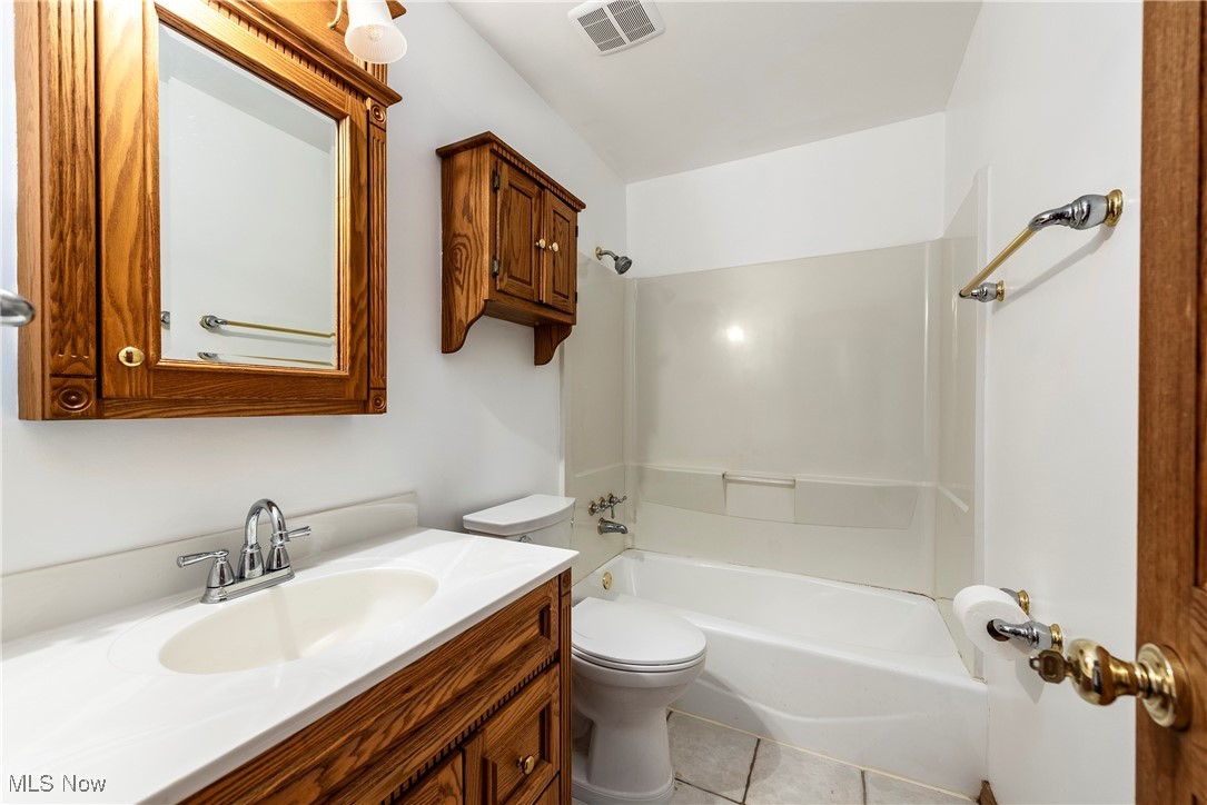 21872 River Oaks Drive Rocky River OH 44116
