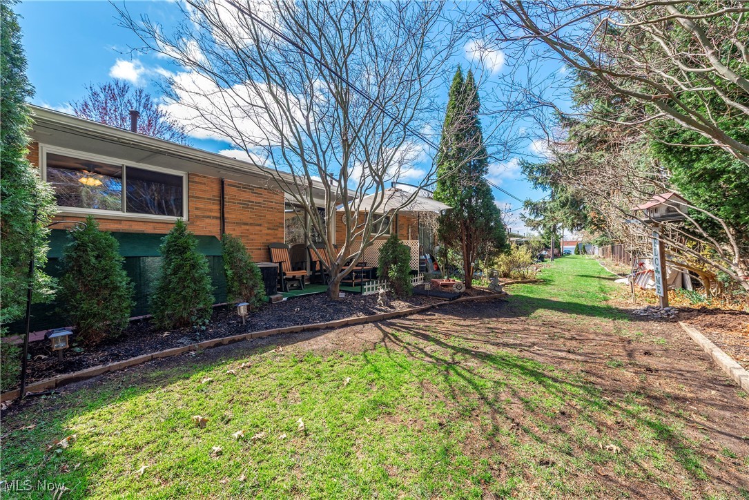21872 River Oaks Drive Rocky River OH 44116