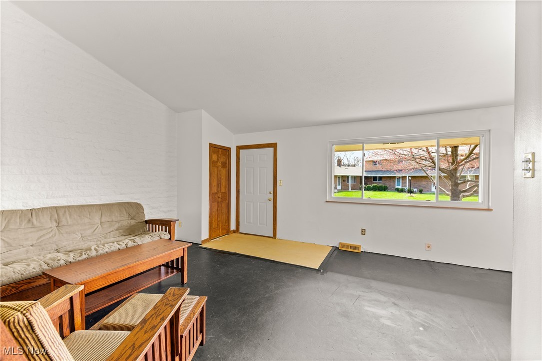 21872 River Oaks Drive Rocky River OH 44116
