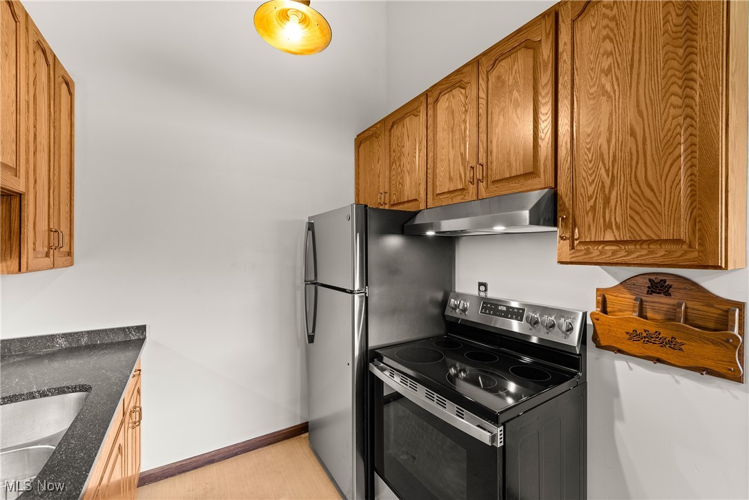 21872 River Oaks Drive Rocky River OH 44116