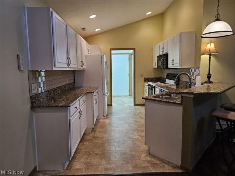 1210 Pebble Chase Circle NE Massillon OH 44646