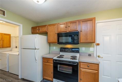 23004 Chandlers Lane Olmsted Falls OH 44138