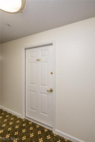 23004 Chandlers Lane Olmsted Falls OH 44138