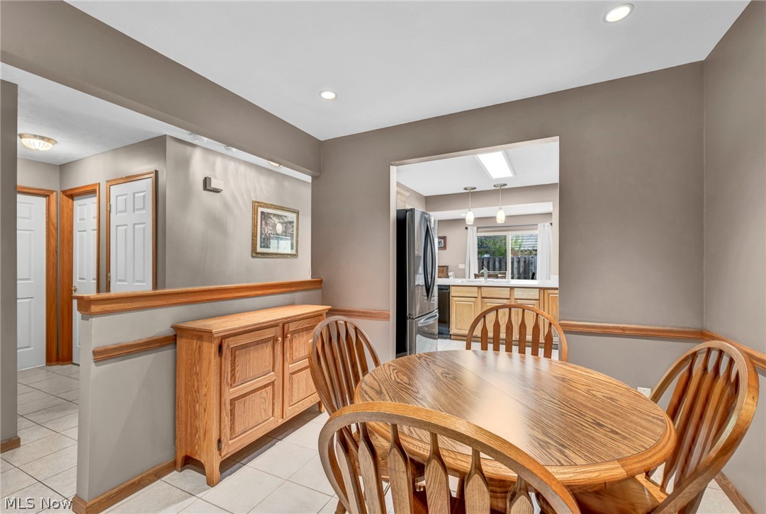 63 Sunset Cove Circle Eastlake OH 44095