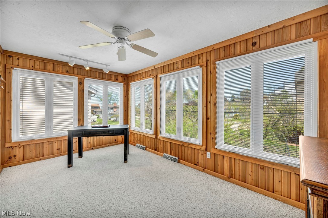 63 Sunset Cove Circle Eastlake OH 44095