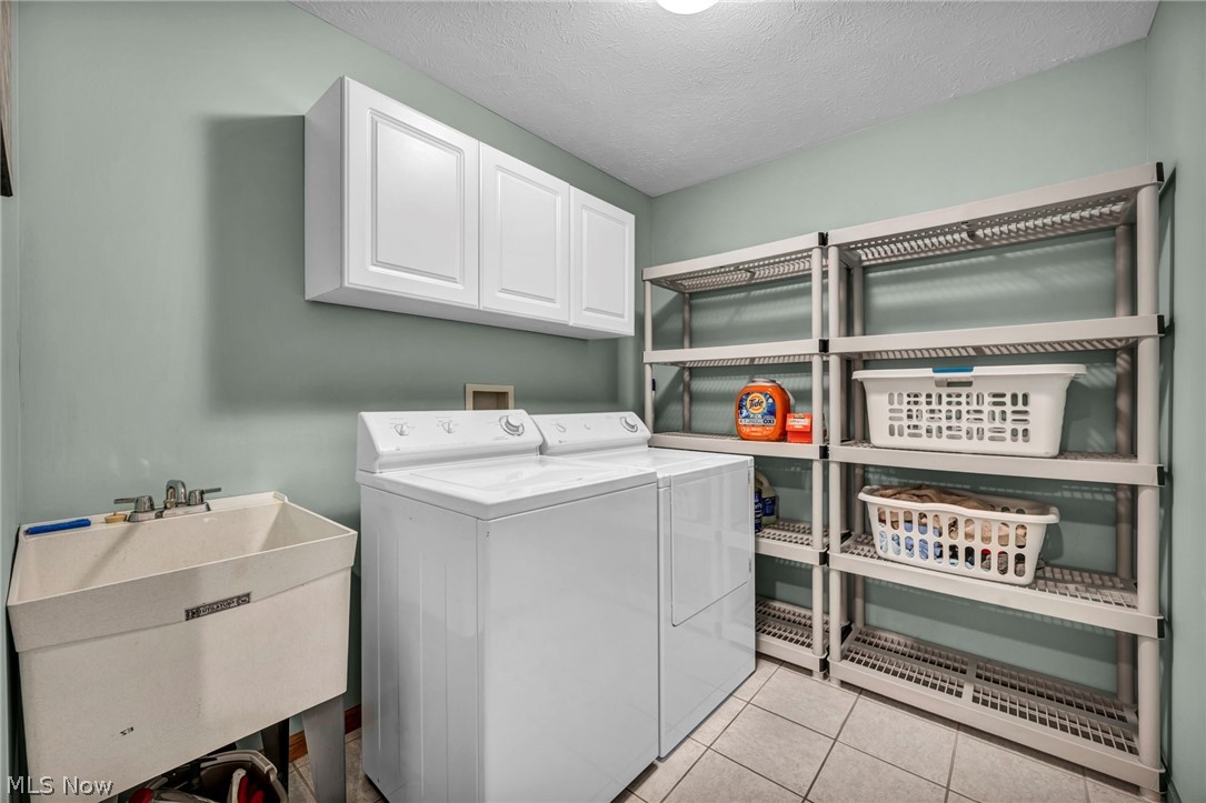 63 Sunset Cove Circle Eastlake OH 44095