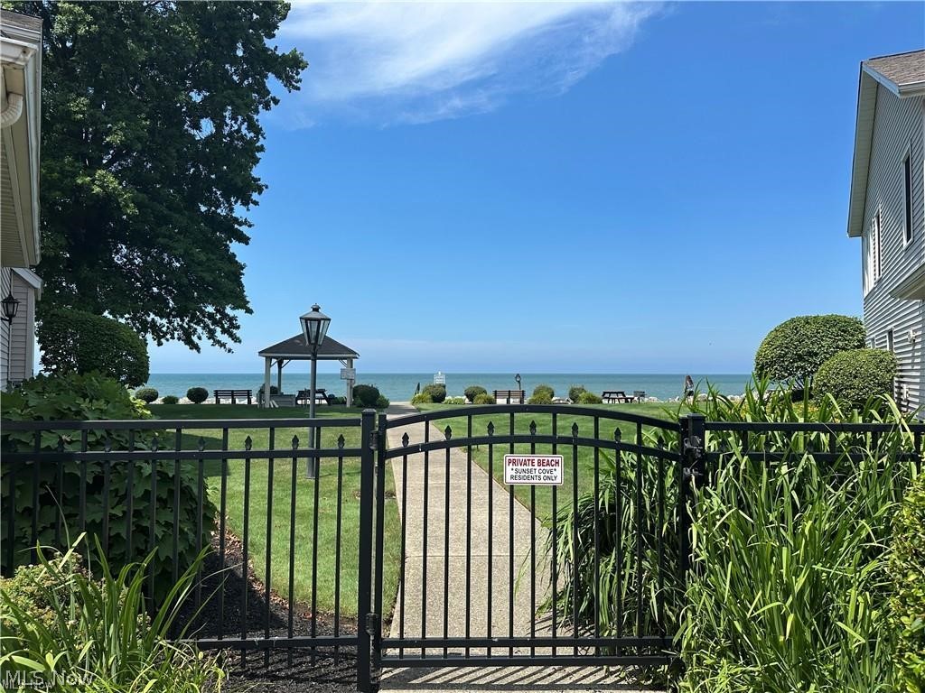63 Sunset Cove Circle Eastlake OH 44095