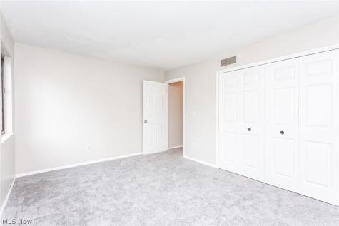 5587 Suncrest Court Parma OH 44134