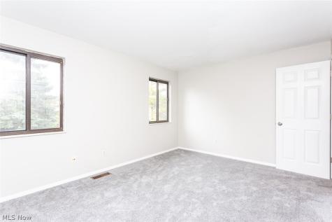 5587 Suncrest Court Parma OH 44134