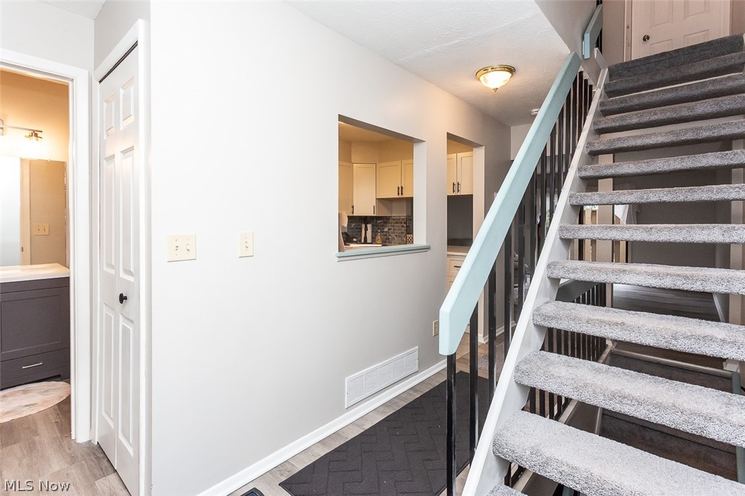 5587 Suncrest Court Parma OH 44134