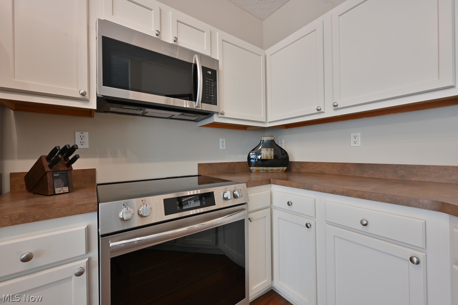 1012 Aqua Marine Boulevard Avon Lake OH 44012