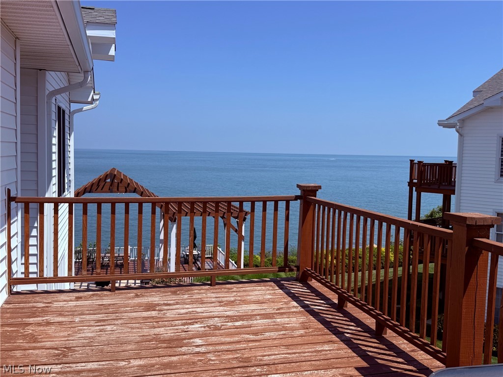 5753 Lake Road E Geneva OH 44041