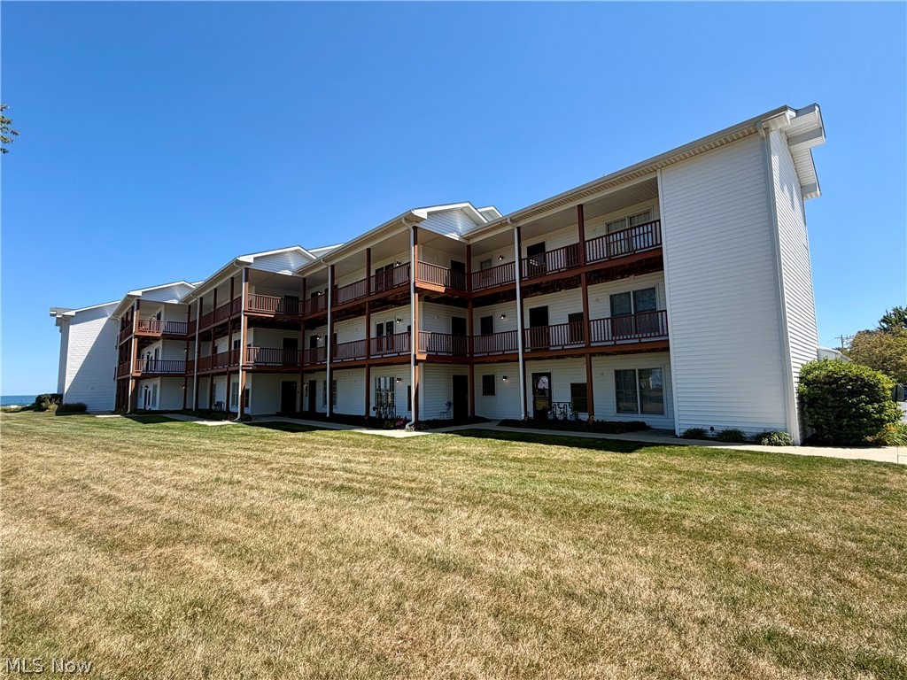 5753 Lake Road E Geneva OH 44041