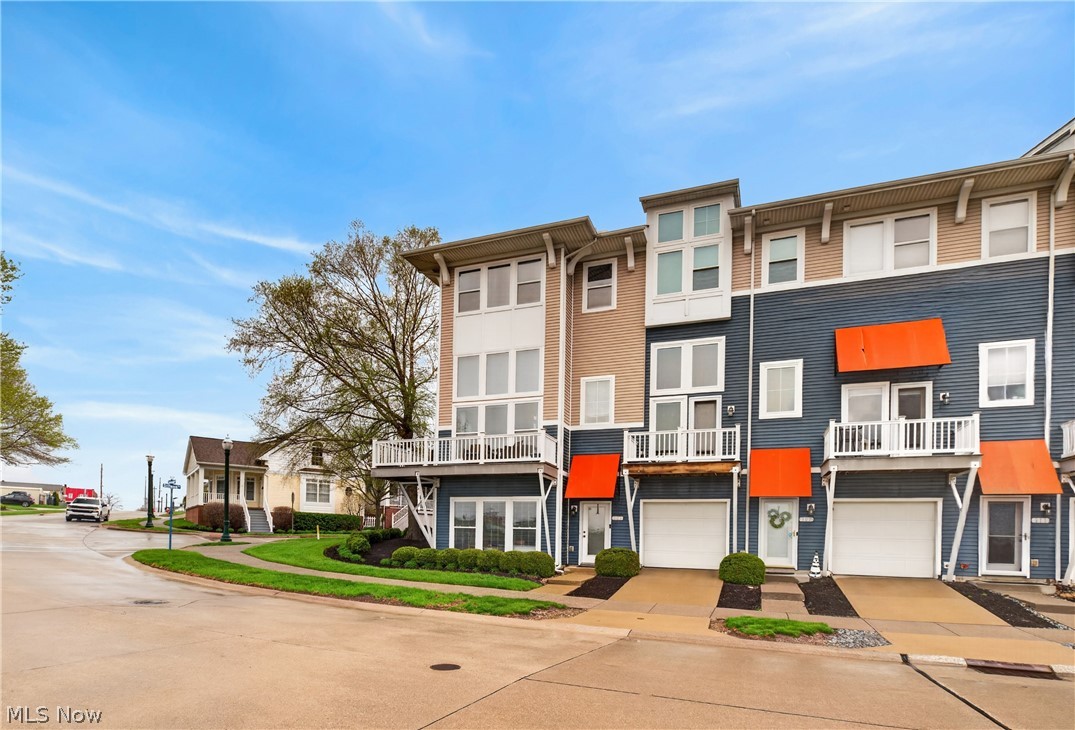 303 Arizona Avenue Lorain OH 44052