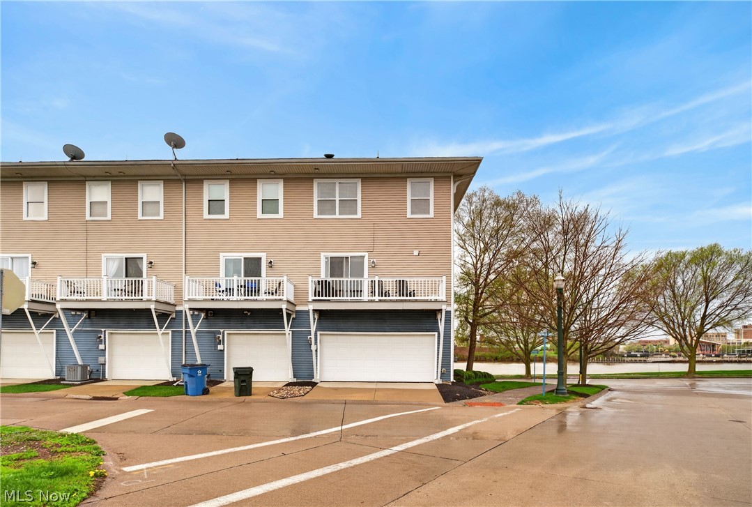 303 Arizona Avenue Lorain OH 44052