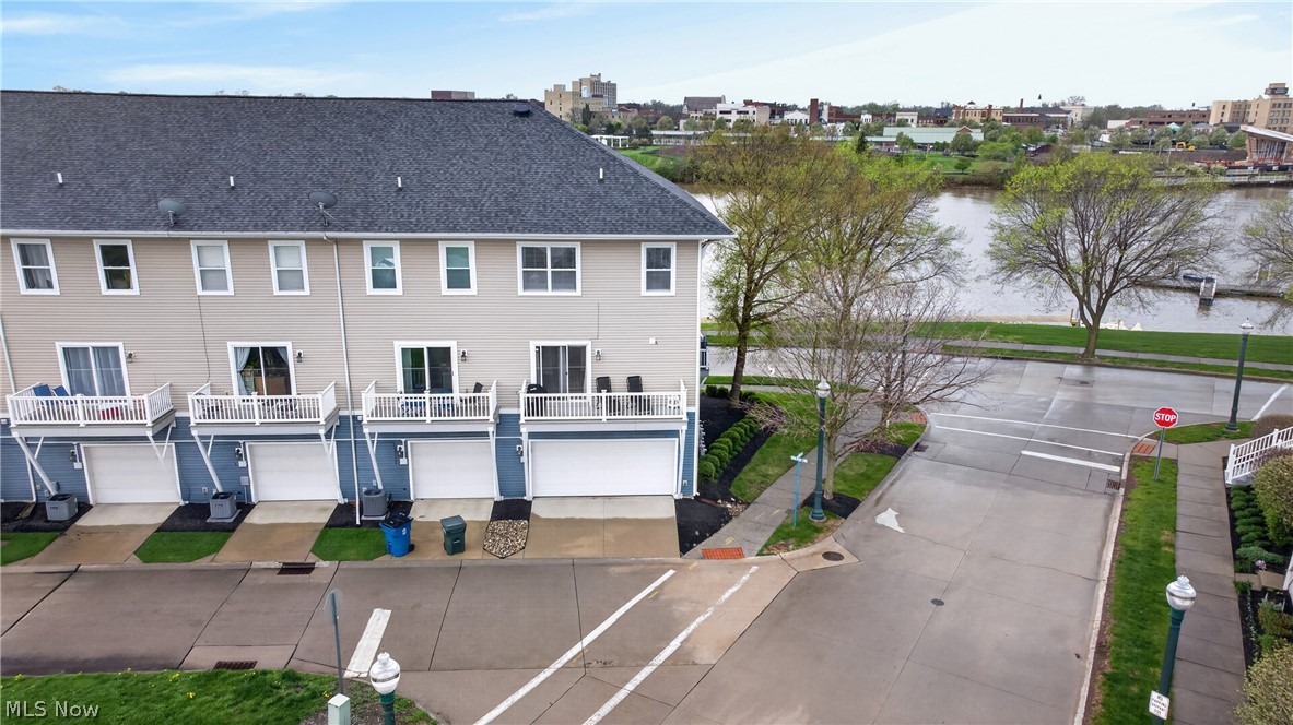 303 Arizona Avenue Lorain OH 44052