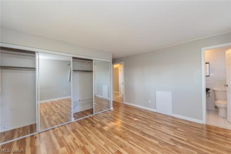 1384 Golden Gate Boulevard Mayfield Heights OH 44124