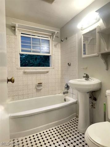 442 Clearview Drive Euclid OH 44123